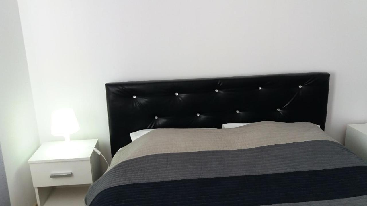 Cazare Apartament Rasnov Apartment Exterior photo